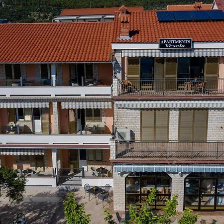 Apartments Vesela Banjol Екстер'єр фото