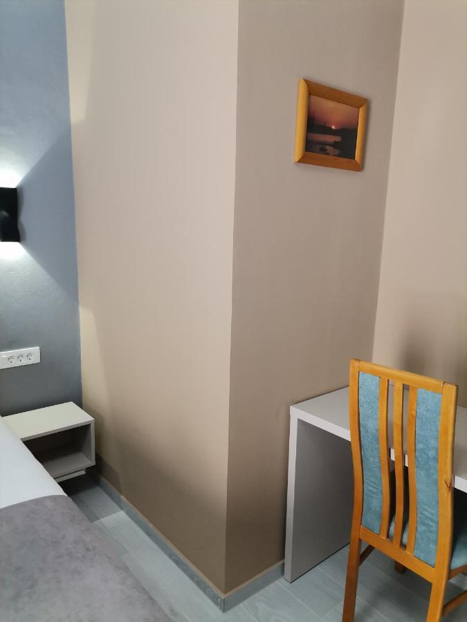 Apartments Vesela Banjol Екстер'єр фото
